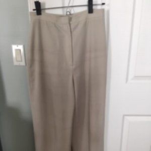 Kate Hill Dress Pants - Size 6